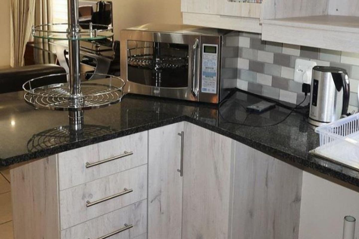 Grand property for sale. - Photo 4