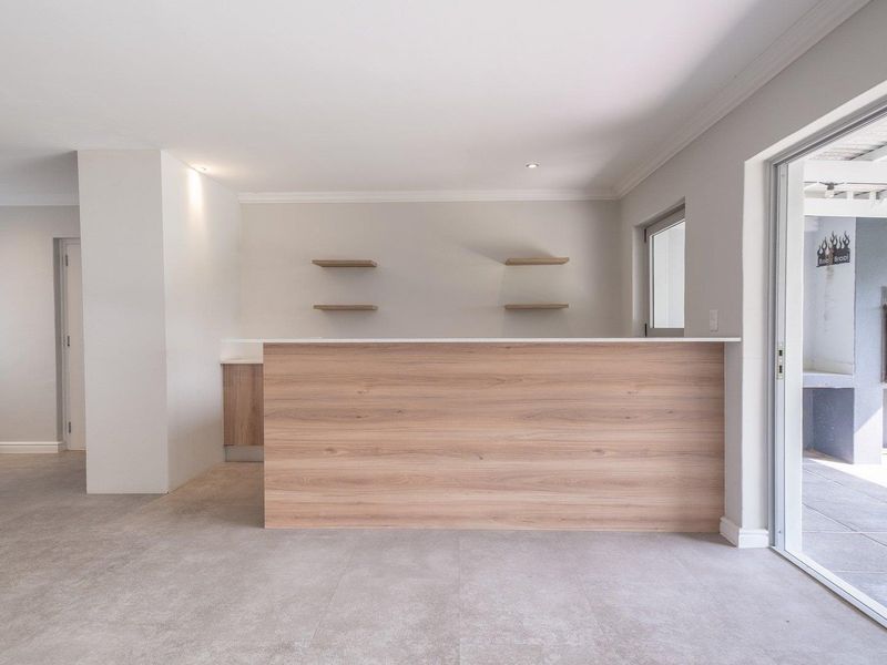 Spacious 3 Bedroom Home in Sought After Estate Available for Rental - Photo 5