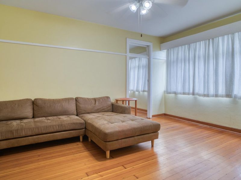 Charming Glenwood Apartment with Art Deco Flair and Hardwood Floors! - Photo 5
