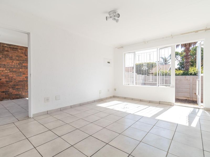 Light-Filled Lock-Up-and-Go Home in Sought-After Radiokop - Photo 6