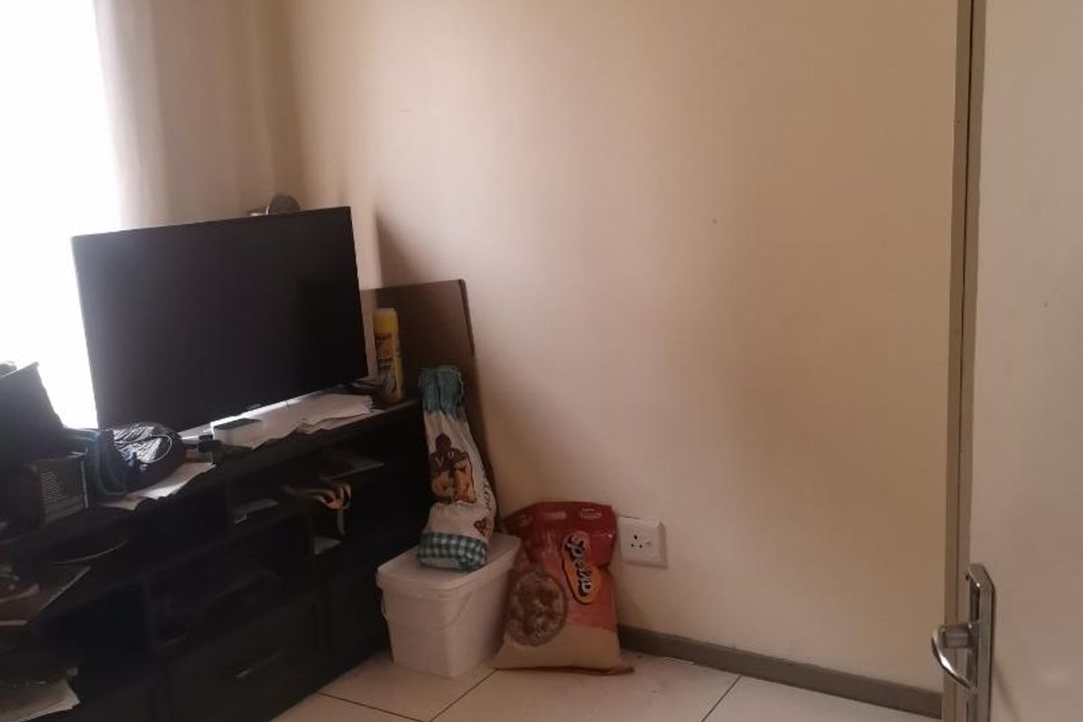 3 Bedroom House For Sale in Vanderbijlpark CE 7 - Photo 5