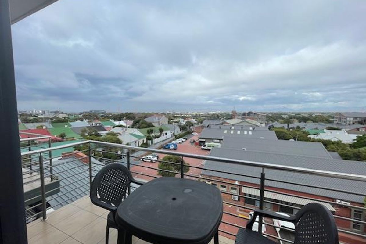 2 Beds Duplex furnished apartment with 1 basement park, 2 balconies with views - Photo 3