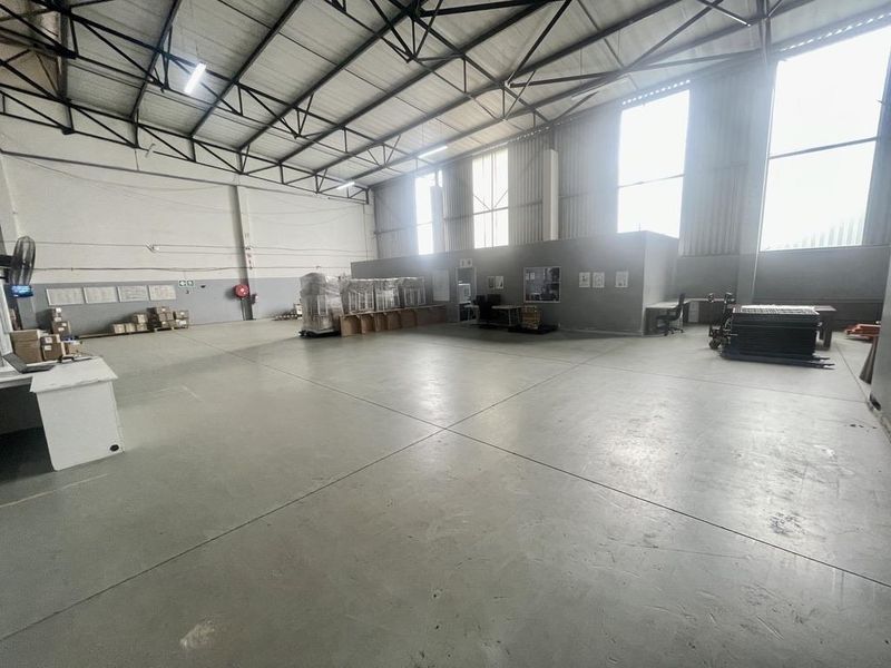 Hendra - Prime 1 004 sqm Industrial Unit – To Let | Riverhorse Valley - Photo 5