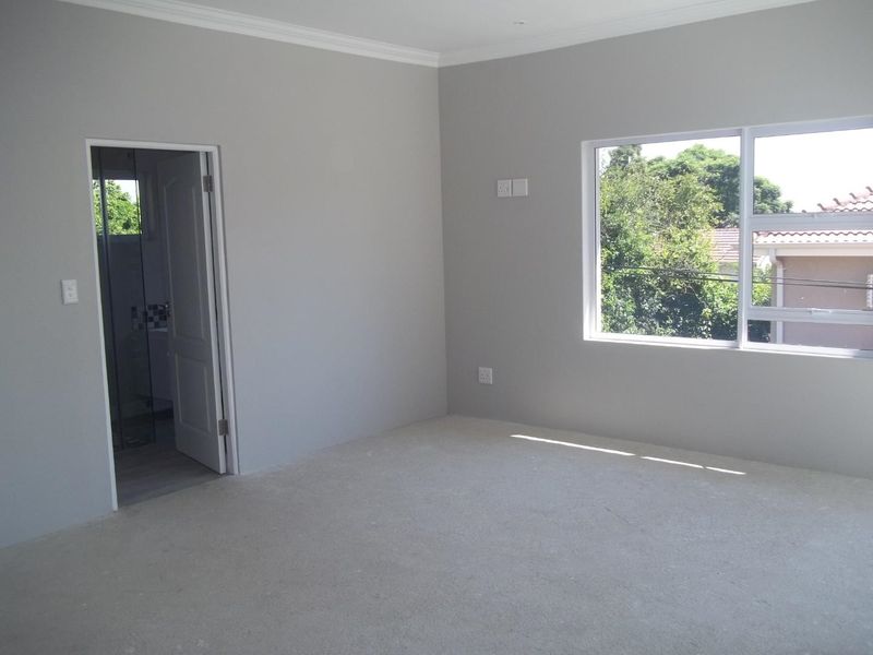 5 Bedroom Cluster For Sale in Glenhazel - Photo 10