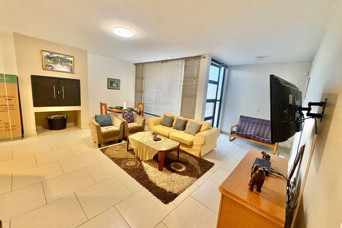 3 Bedrooms Townhouse To Rent in Walvis Bay Central - Photo 3