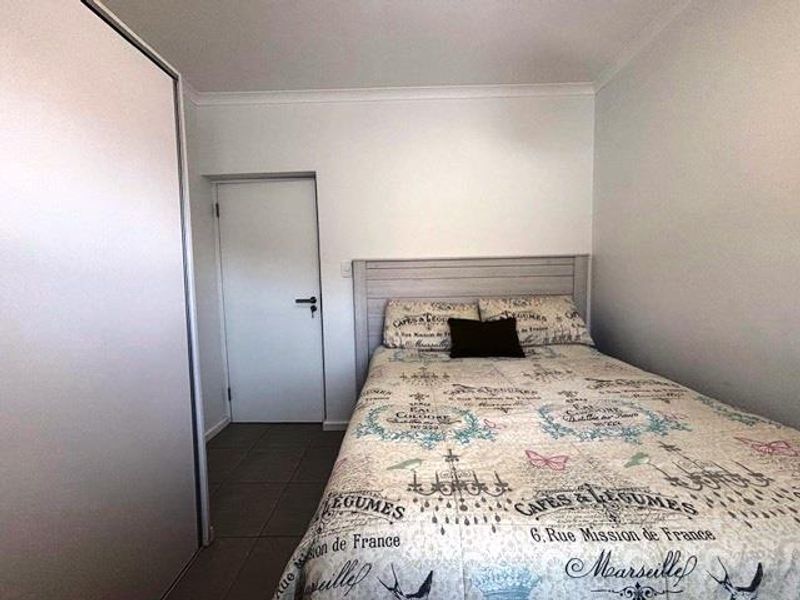 Modern 2 Bedroom Apartment for Rent in Waterfall, Hillcrest - Photo 6