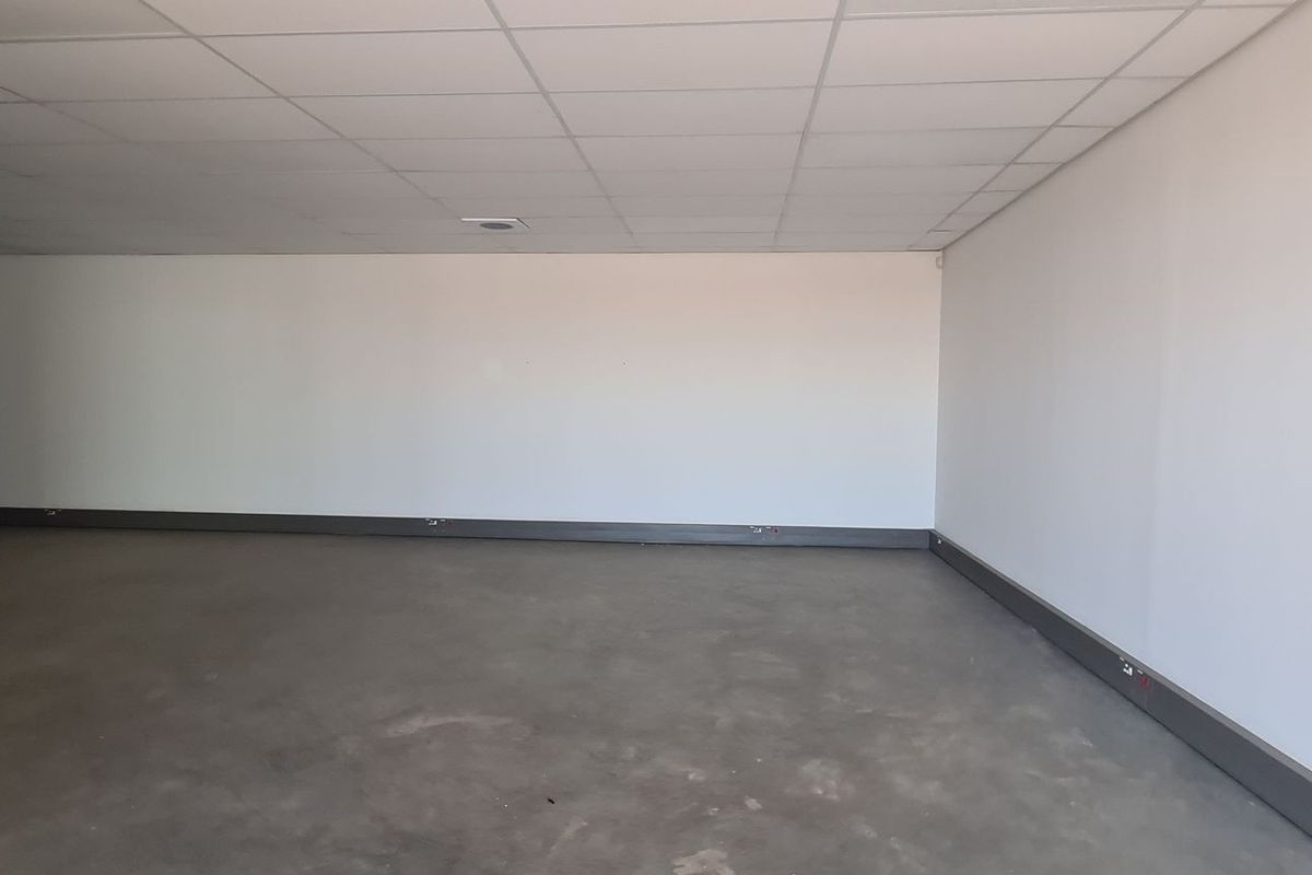 669/m2 Olifantsfontein Warehouse To Let - Photo 3