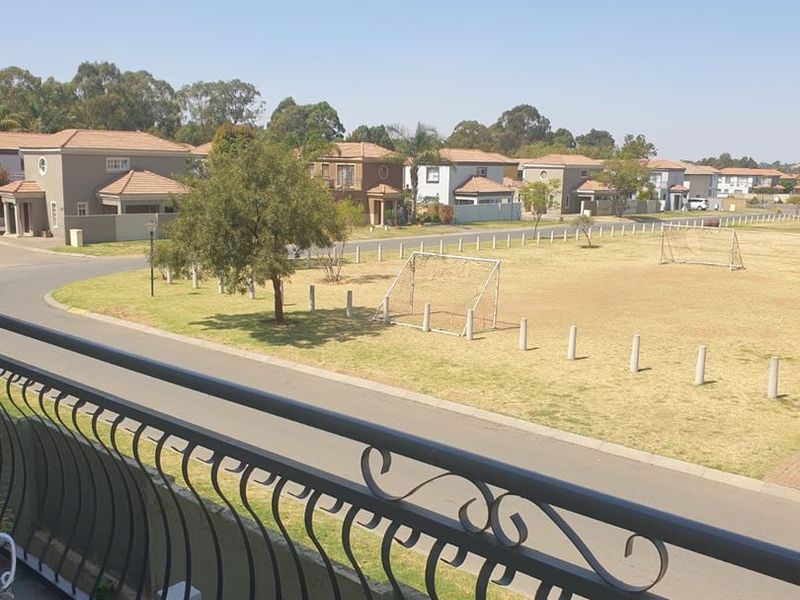 Two-Bedroom First Floor Apartment for Sale in Oaklane Mews, Brakpan - Photo 7