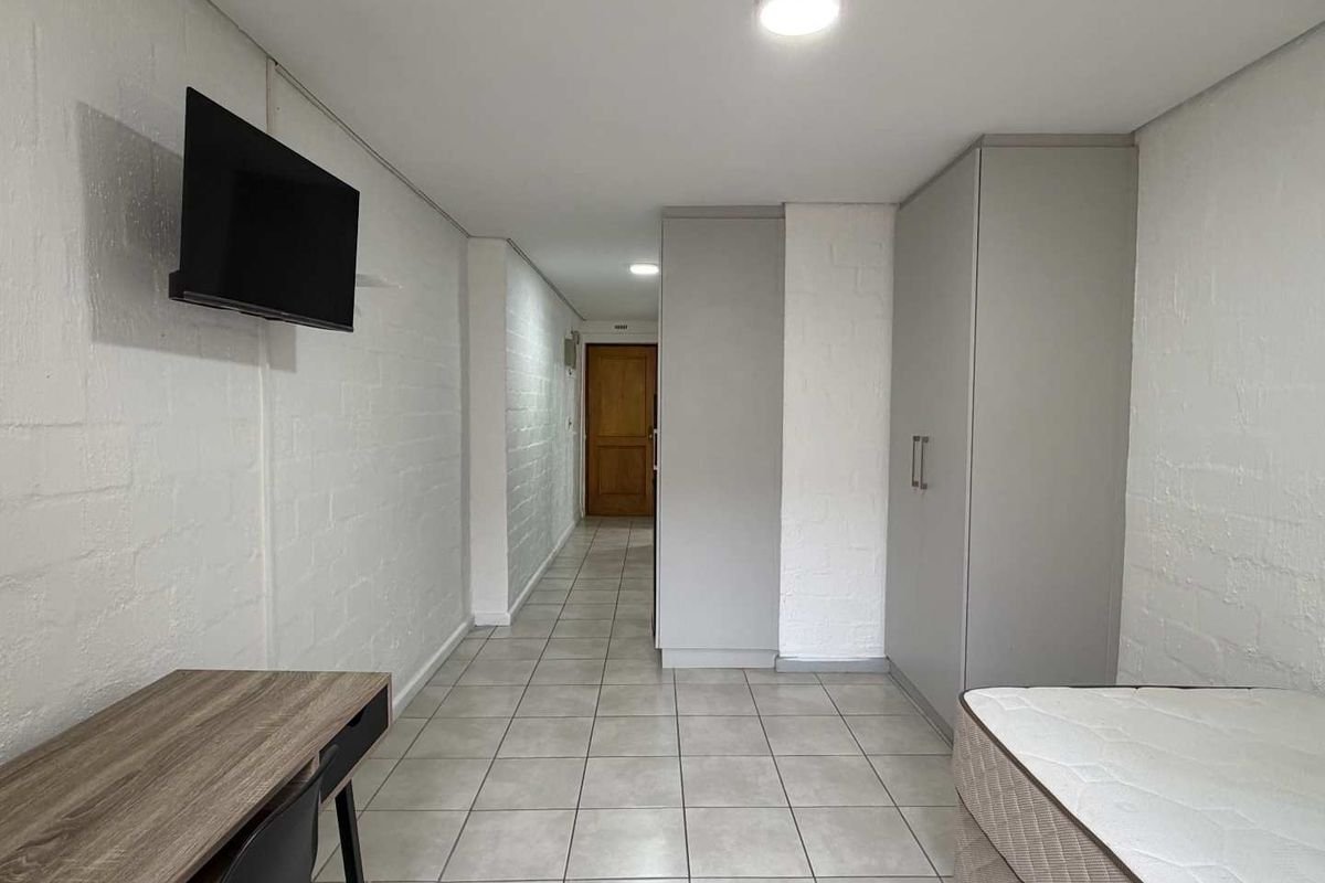 Bachelor Unit to Rent Close to Stellenbosch University - Photo 3