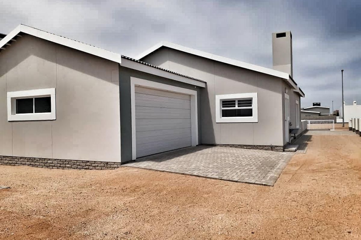 MODERN NEWLY BUILT HOME FOR SALE IN HENTIES BAY - Photo 2
