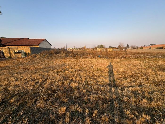 Property #2531831, Vacant Land Residential For Sale in Meyerton Park