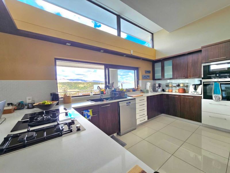 Stunning Views - Modern 3 Bedroom 2 bathroom breathtaking views - Auasblick - Photo 10