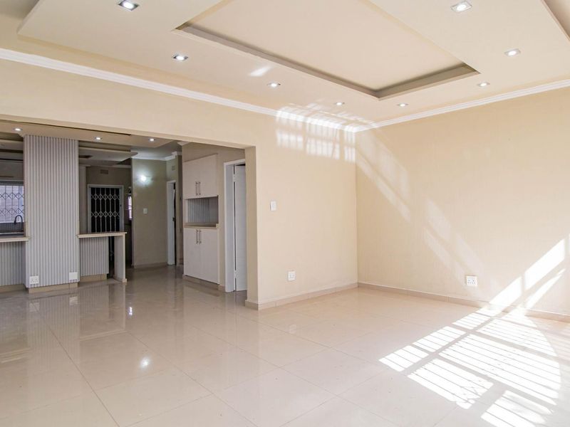 Discover Modern Comfort in This Renovated Duplex Townhouse! - Photo 4