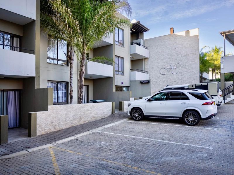 Hotel FOR SALE in Klein Windhoek - Photo 4