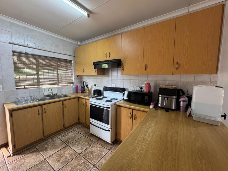 Charming Family Home with Outdoor Delight in Southridge - Photo 9