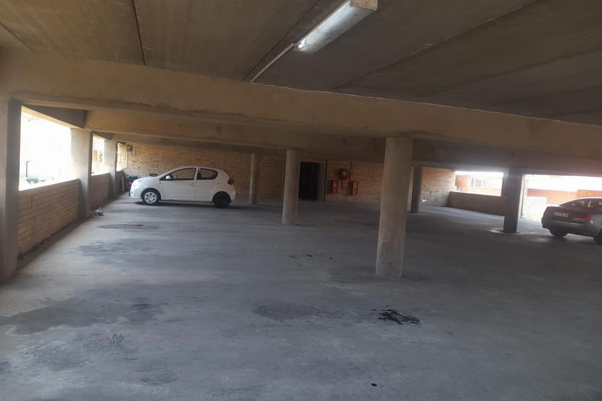 1 Bedroom Apartment for sale in Florida Heights CASH ONLY - Photo 4