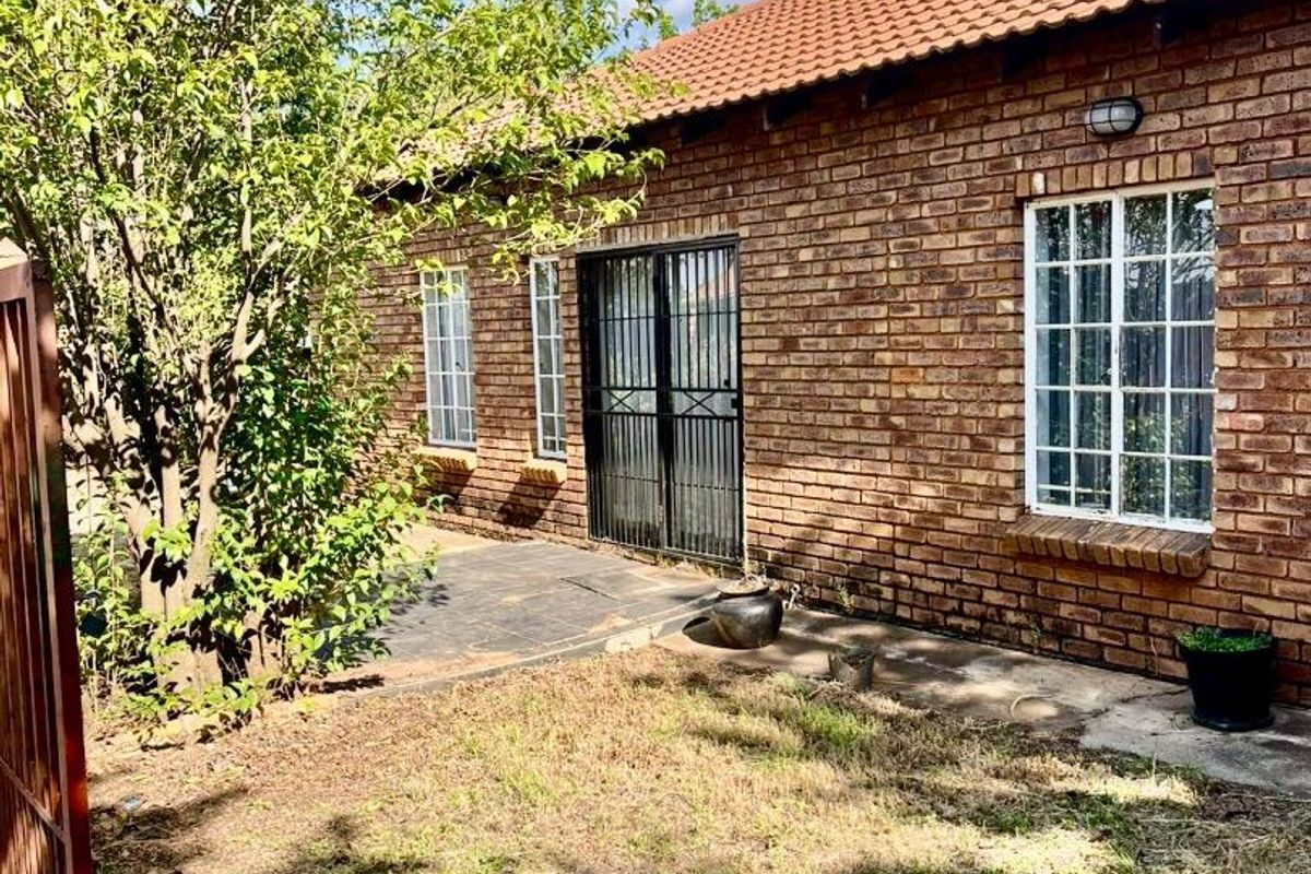 Beautiful home for Sale - Photo 3