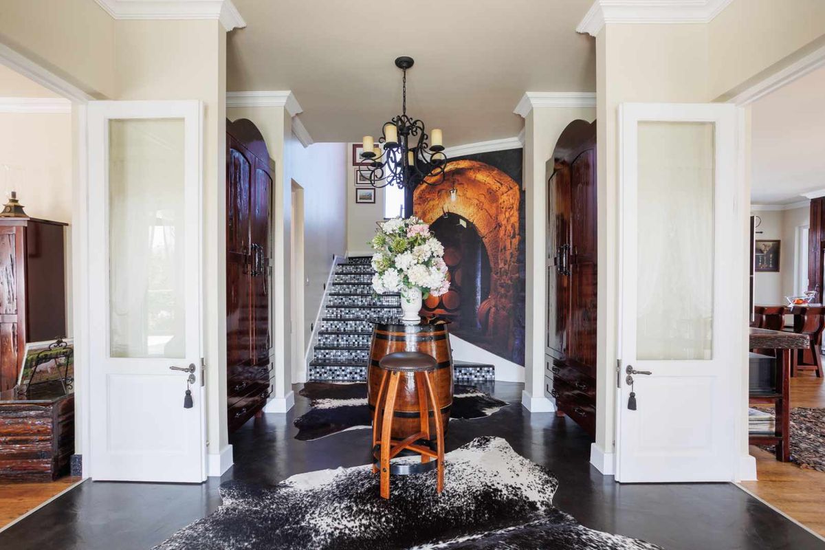 Outstanding North-Facing Four-Bedroom Home Bordered by Val de Vie Estate’s Nature Reserve in a Cul-de-Sac - Photo 3