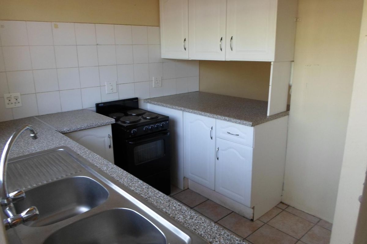 2 BEDROOM UNIT TO RENT IN DOORNPOORT - Photo 4