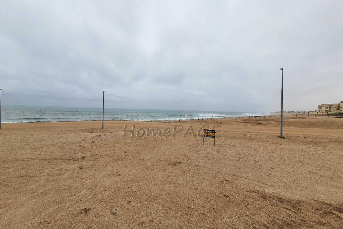 Ext 10, Henties Bay:  LARGE Beachfront Plot is for sale - Photo 3