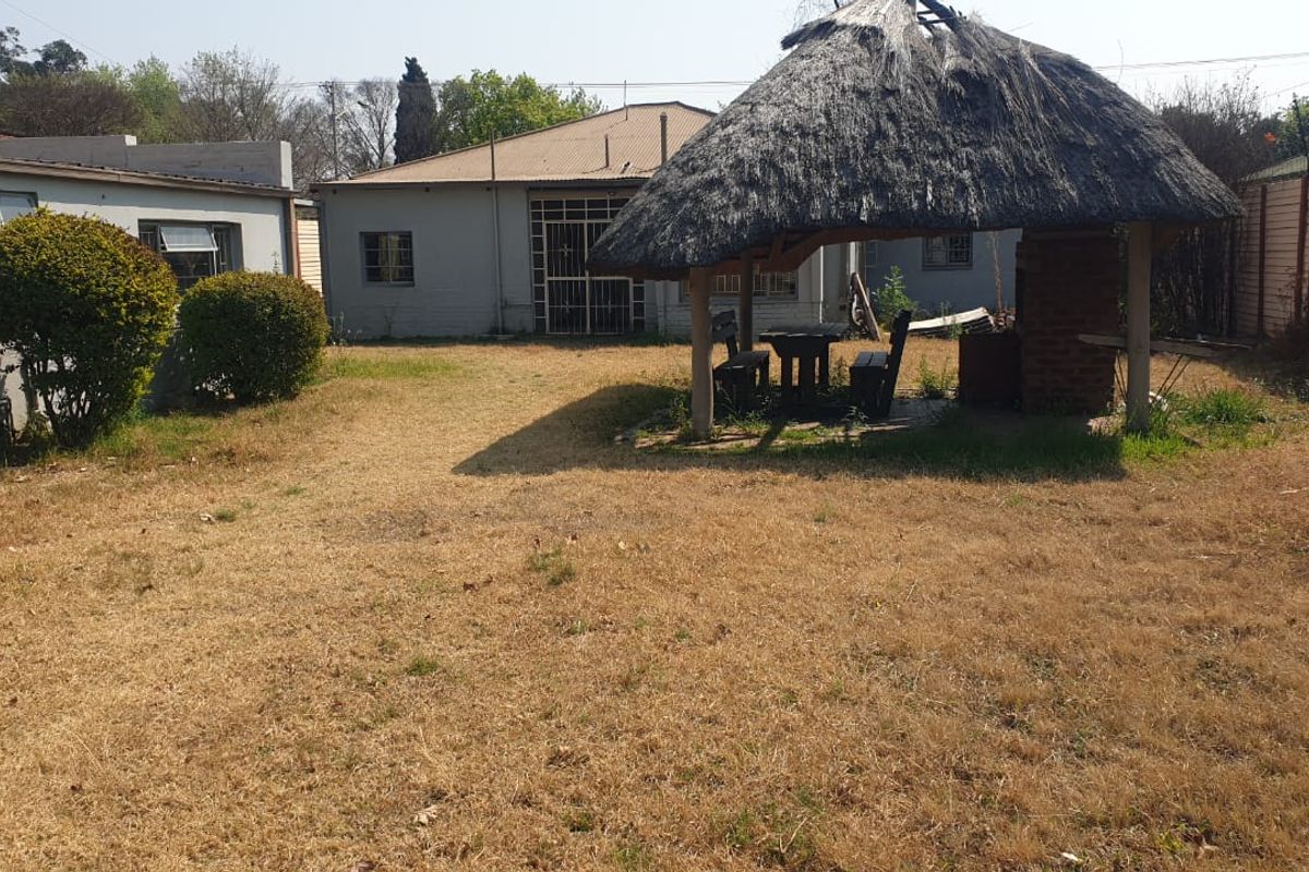 Ideal Location Developer's Dream - Photo 3