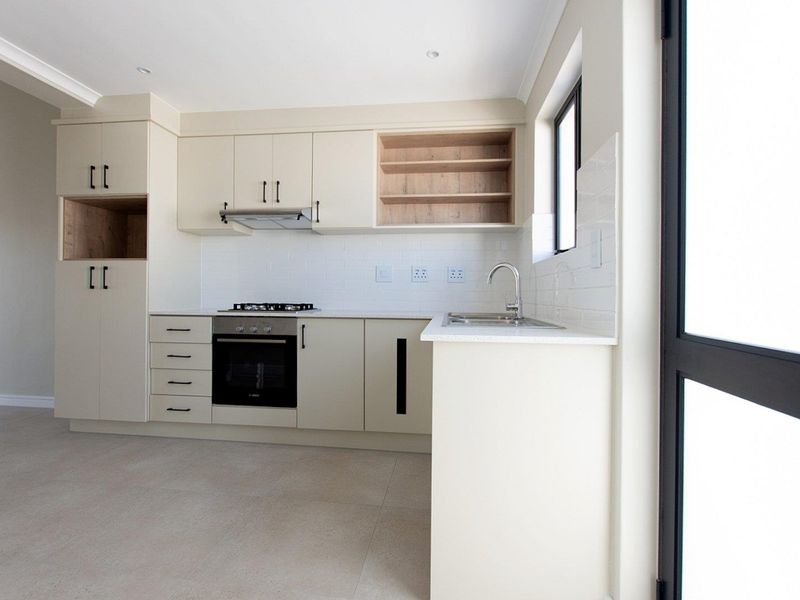 Brand New 2 Bedroom House in Villa Del Mare - Photo 3