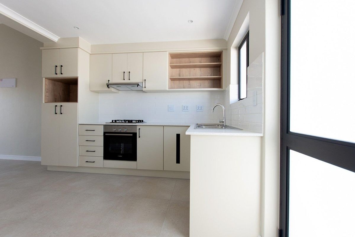 Brand New 2 Bedroom House in Villa Del Mare - Photo 3