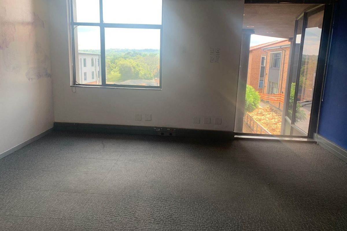 1 384m2 Rivonia Office To Let - Photo 3