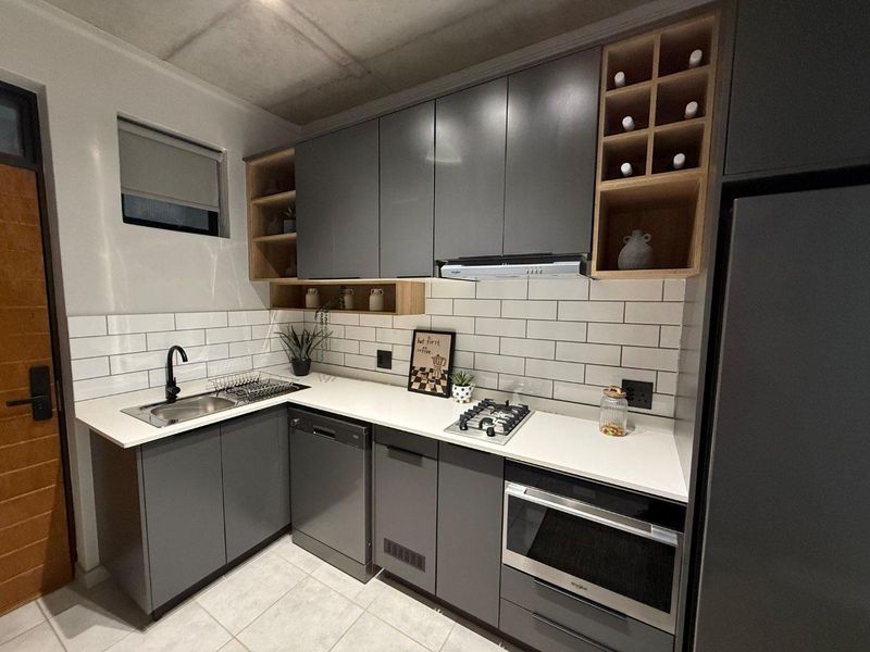 Luxurious Two-Bedroom, Two-Bathroom Student Apartments with Lifestyle Amenities - Photo 10