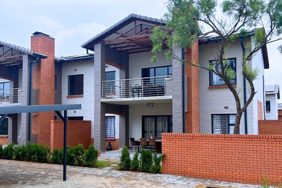 Two Bedroom Townhouse for Sale in Rietvalleirand - Photo 2