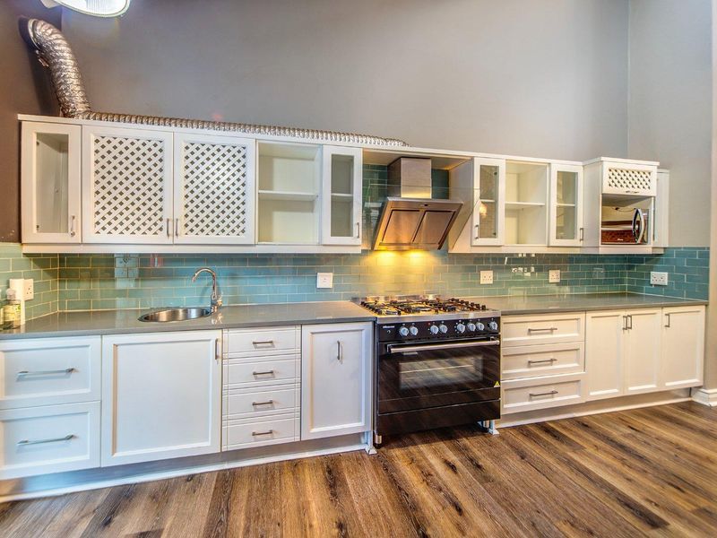 Luxury Meets Lifestyle in Woodhill Golf Estate - Photo 5