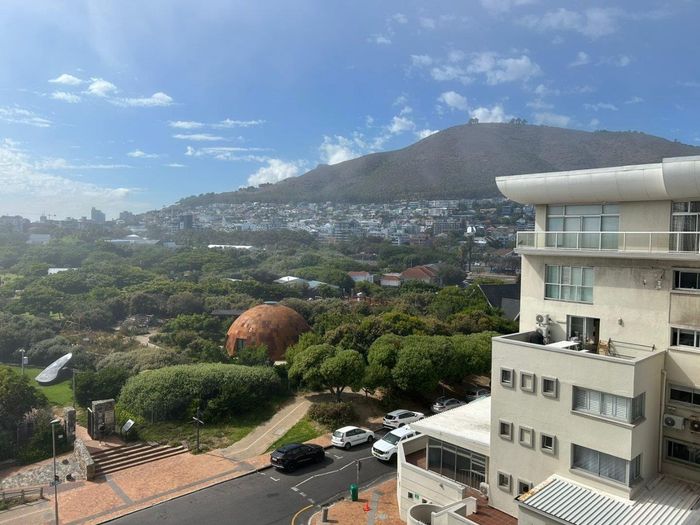 Property #2479861, Apartment Rental Monthly in Mouille Point