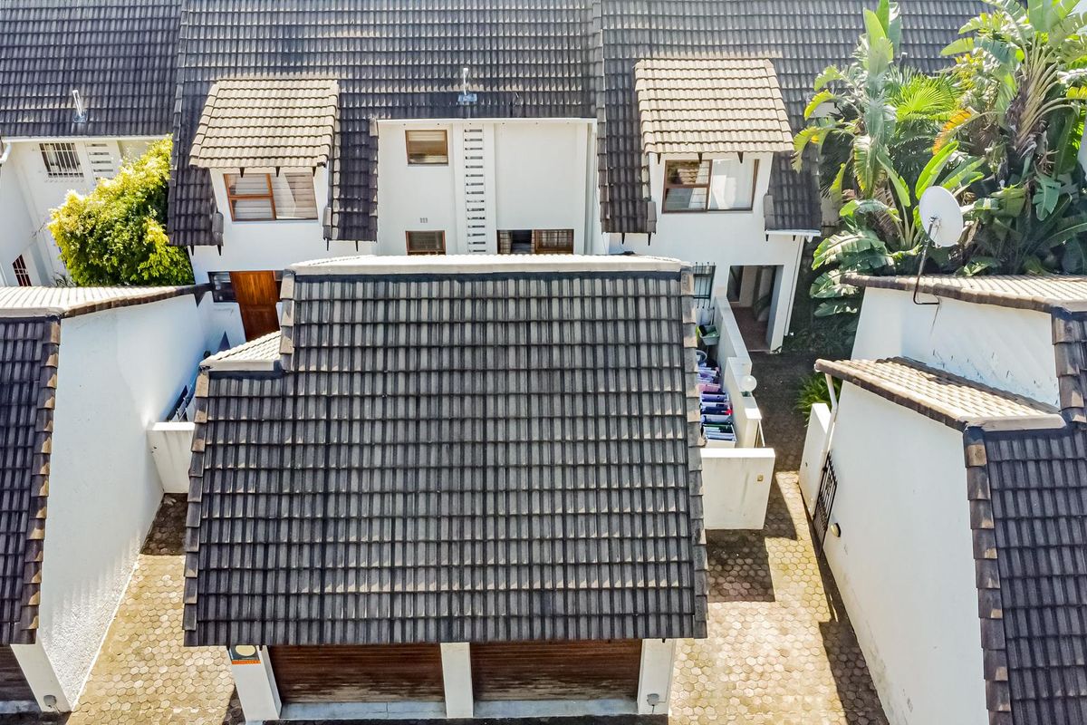 Stylish 3-Bedroom Townhouse in Secure Bryanston Estate | Living Meets Nature - Photo 5