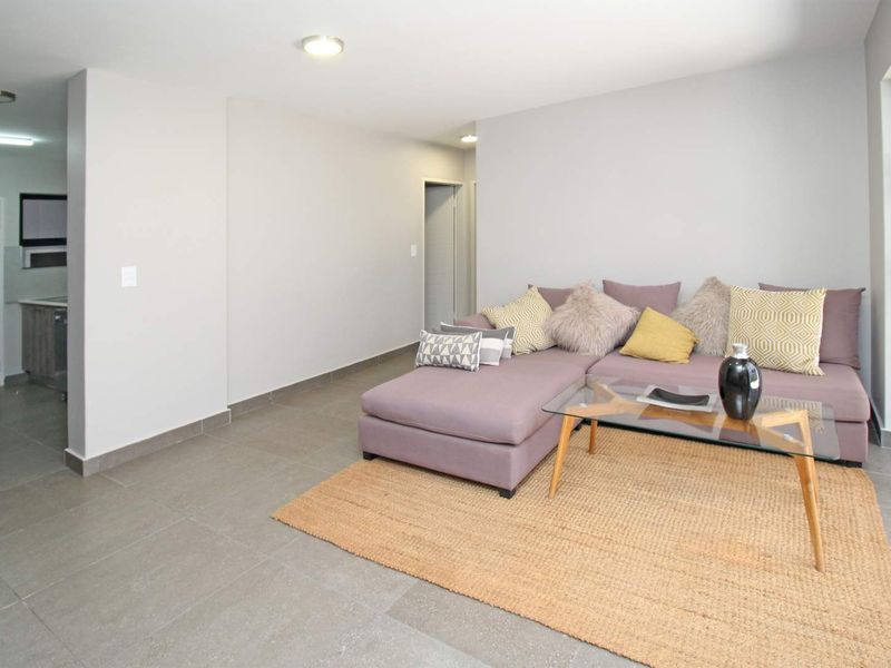 Modern 2 bedroom home in Secure Estate - Photo 6