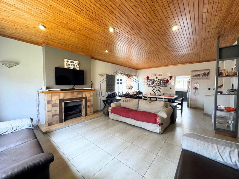 FOR SALE IN LAGOON AREA - Photo 4