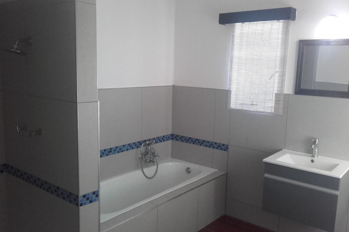 House with Flats Okahandja - Photo 5