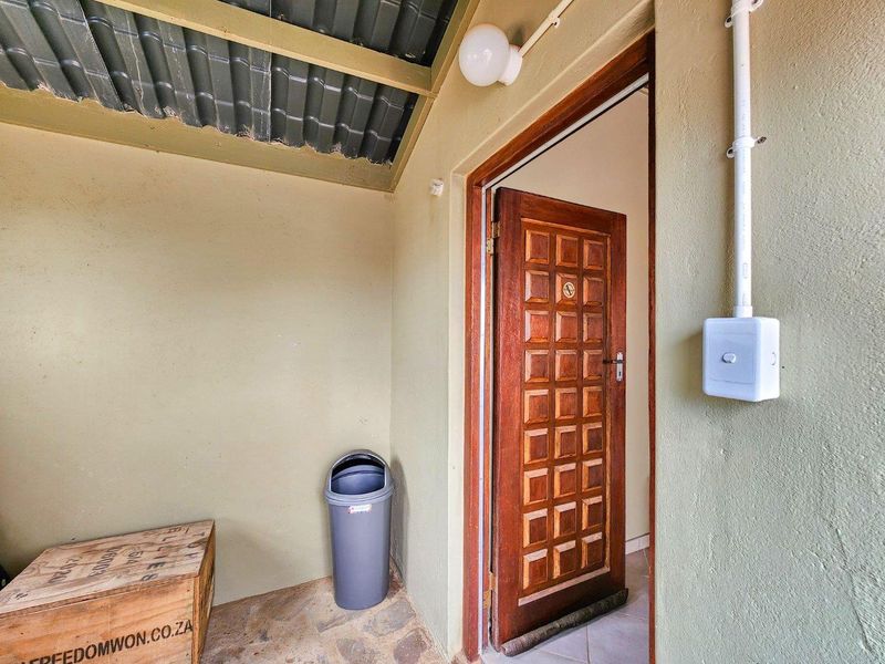 Ext 3, Henties:  Starter home on Omaruru Street is for Sale - Photo 6