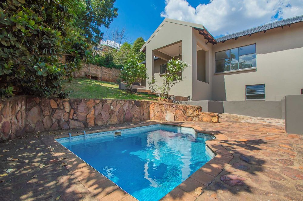 Plunge pool over garden