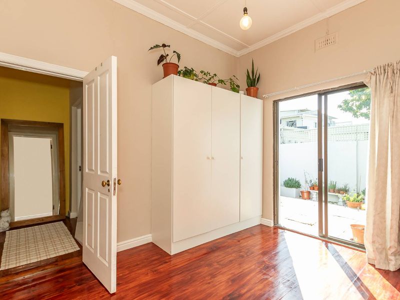 Morning walks, local cafés... welcome to Harfield living - Photo 10