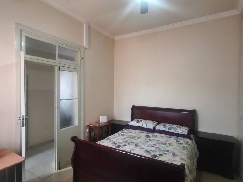 IMMACULATE, 10 ROOM PROPERTY FOR SALE IN LA ROCHELLE - Photo 8