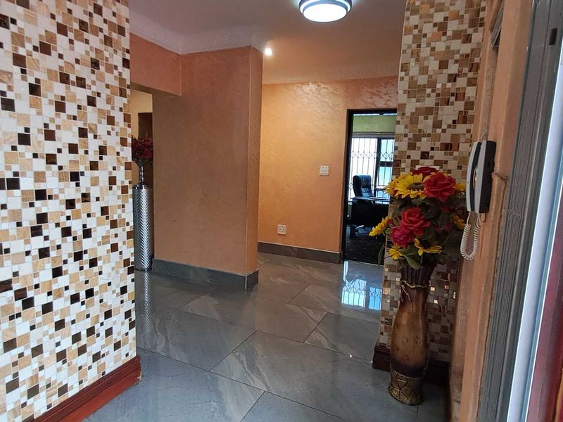 A beautiful dream home in a sought after neighbourhood:RELOCATION SALE - Photo 10