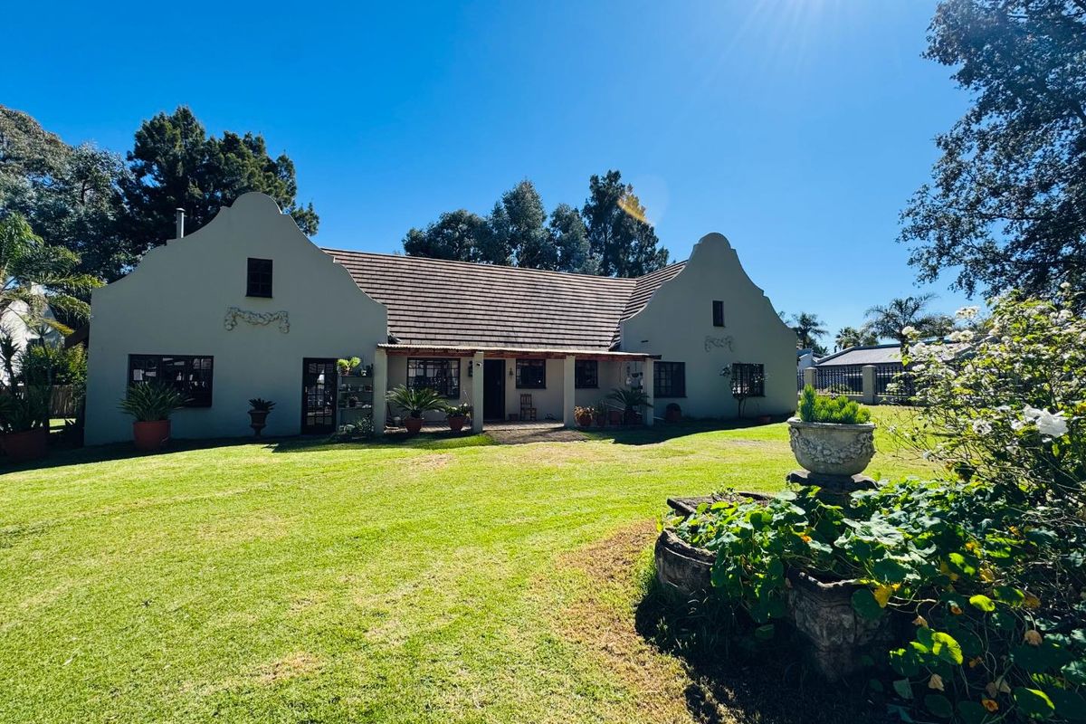 GRAND ESTATE FOR SALE IN FAIRLEAD - Photo 5