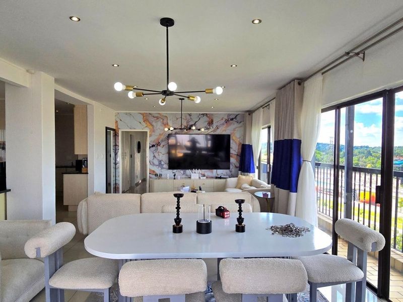 Celestial Elegance: Your Top-Tier Sky-High Sanctuary - Photo 6