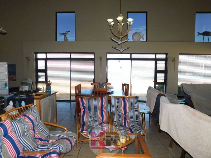 Seafront Property - Photo 6