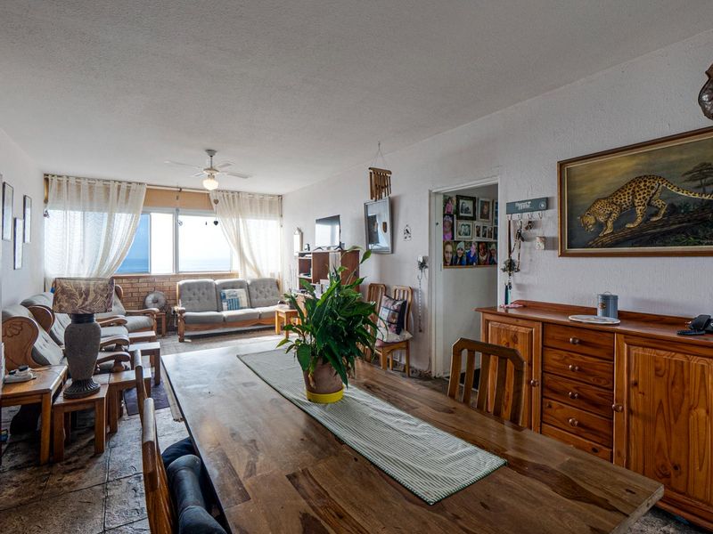 Sea views and space - Photo 4