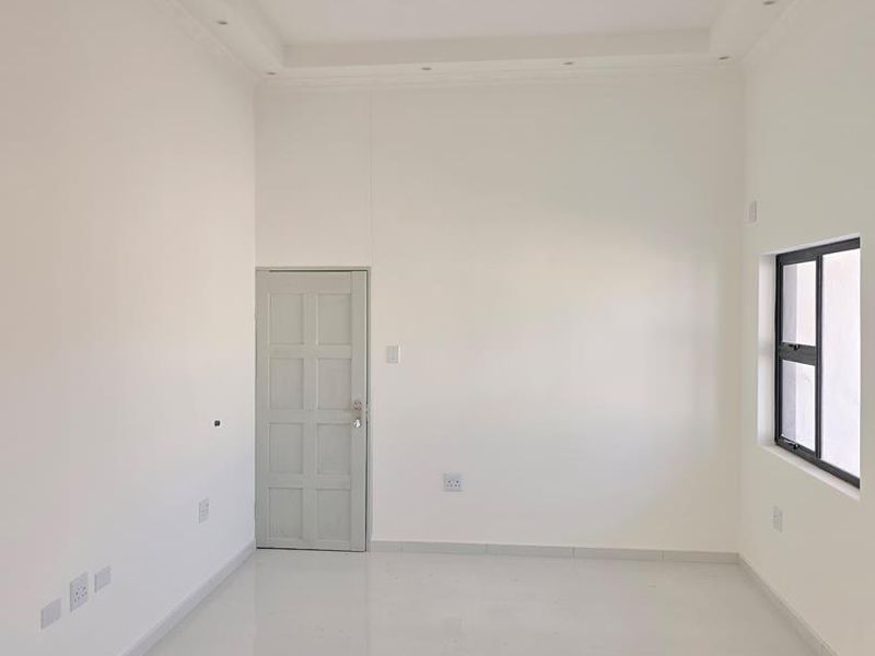 For Sale - Modern Luxury House in Ondangwa! - Photo 4