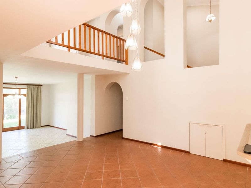 Bayview - stunning location close to the sea - Photo 8