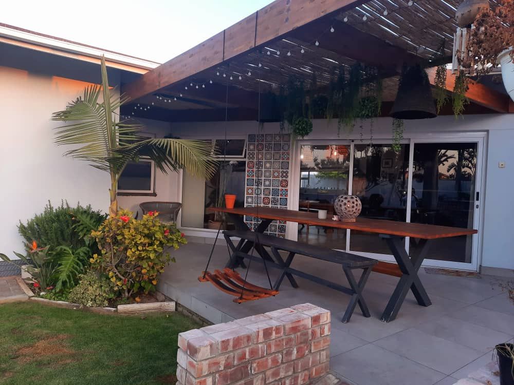 Outdoor entertainment area