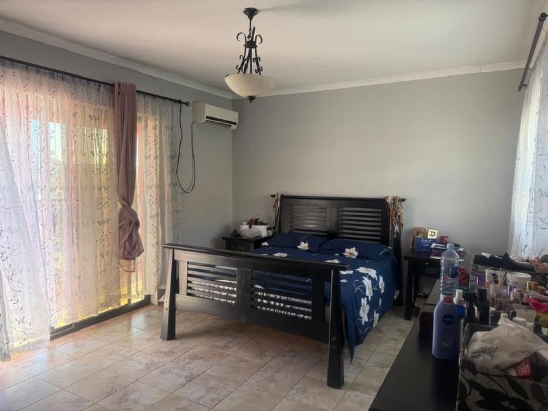 Freestanding house for sale in Dorado Park - Photo 7