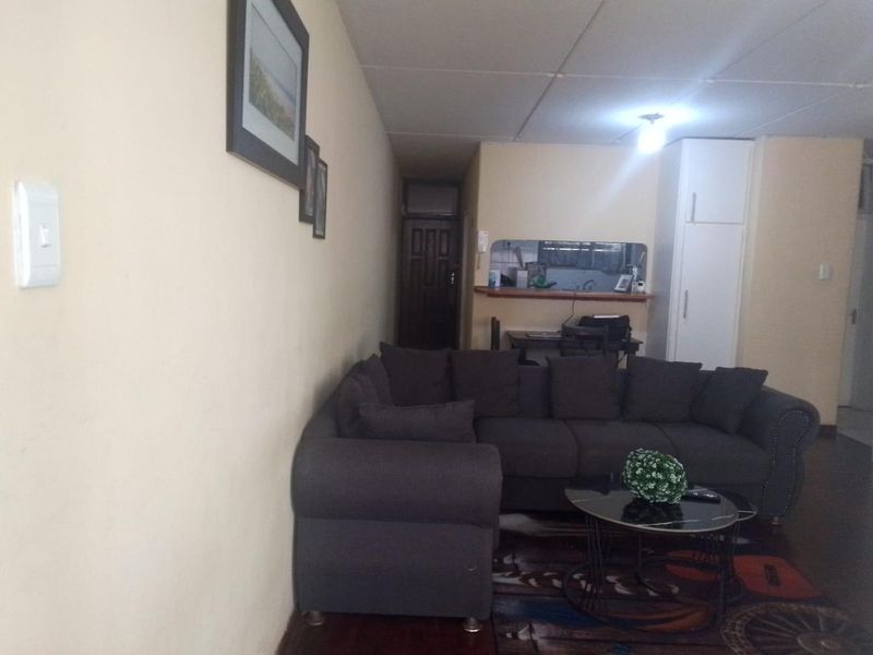 This your opportunity to stamp your mark on this spacious unit for sale in South Beach, Prime area!!!! - Photo 9